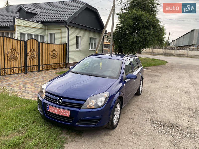 Универсал Opel Astra 2005 в 