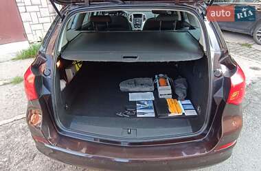 Универсал Opel Astra 2012 в 