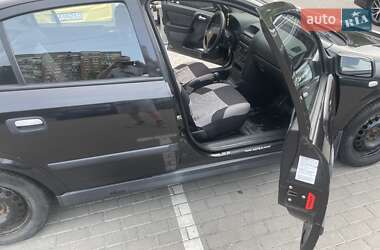 Седан Opel Astra 2008 в 