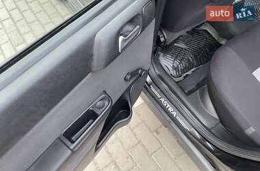 Седан Opel Astra 2008 в 