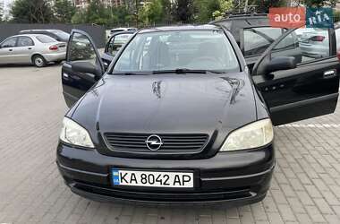 Седан Opel Astra 2008 в Киеве