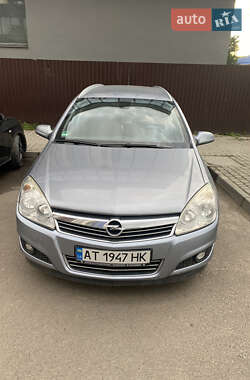 Універсал Opel Astra 2008 в Івано-Франківську