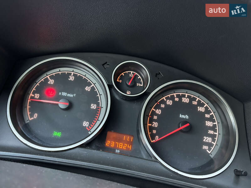 Универсал Opel Astra 2005 в Хмельницком