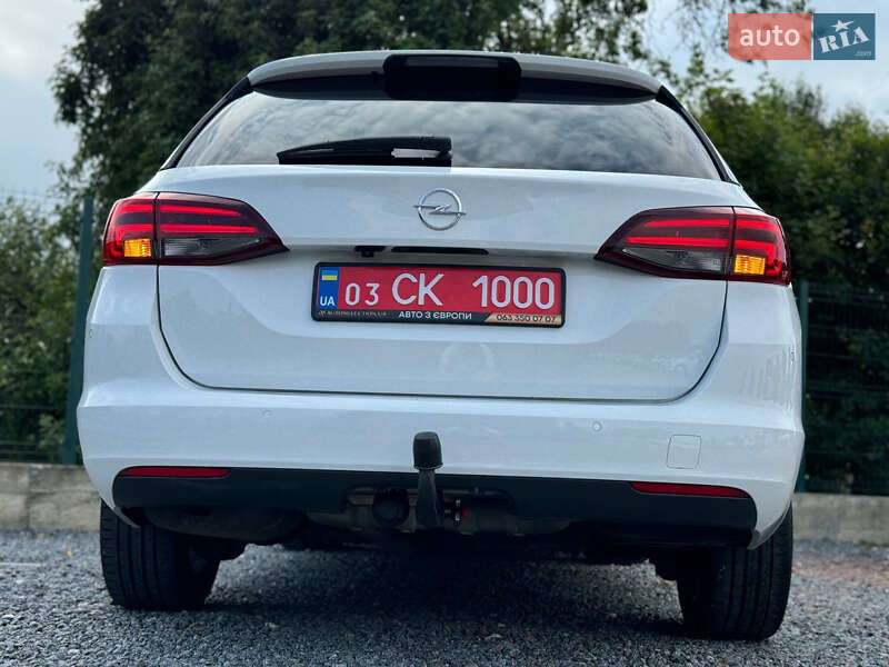 Универсал Opel Astra 2021 в Дрогобыче