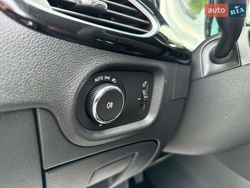 Универсал Opel Astra 2021 в Дрогобыче