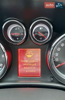 Седан Opel Astra 2012 в 