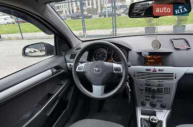 Универсал Opel Astra 2009 в 