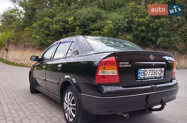 Седан Opel Astra 2008 в 