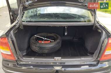 Седан Opel Astra 2008 в 