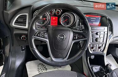 Универсал Opel Astra 2015 в 