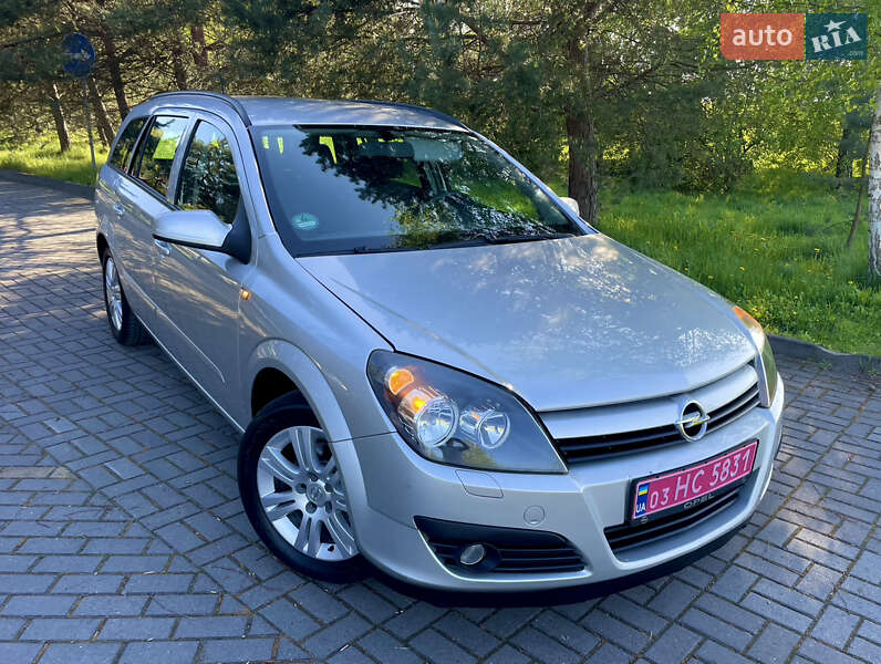 Универсал Opel Astra 2006 в 