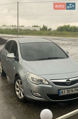 Хэтчбек Opel Astra 2011 в Борисполе