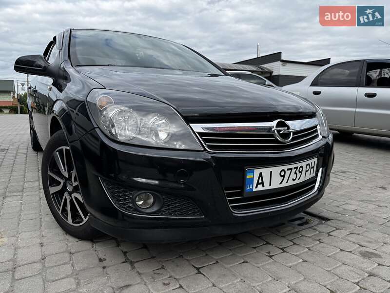 Opel Astra 2013