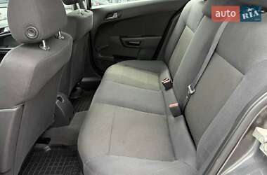 Хэтчбек Opel Astra 2009 в 