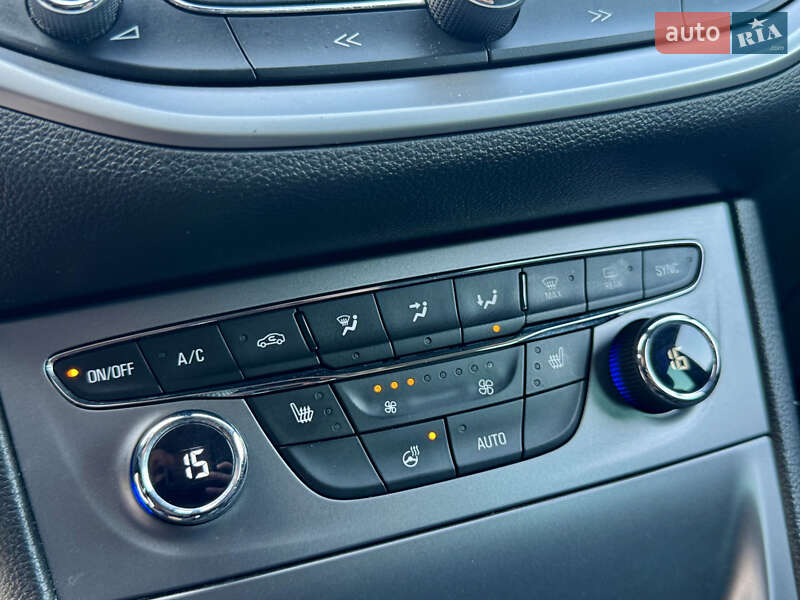 Универсал Opel Astra 2018 в Трускавце