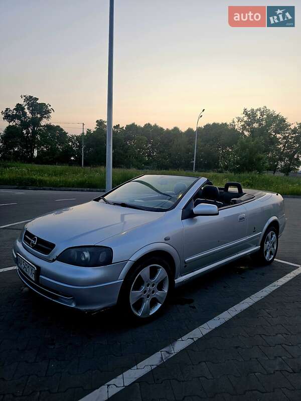Кабріолет Opel Astra 2003 в Києві