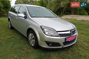 Універсал Opel Astra 2009 в Лохвиці