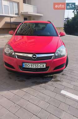 Универсал Opel Astra 2010 в Тернополе