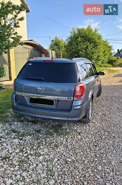 Универсал Opel Astra 2005 в 
