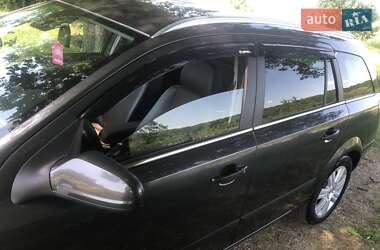 Універсал Opel Astra 2008 в 
