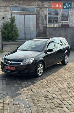Универсал Opel Astra 2007 в Луцке