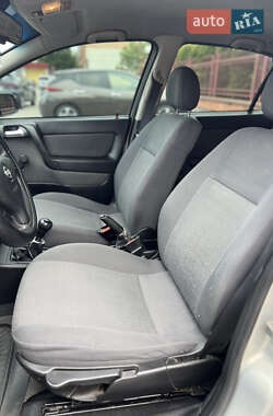 Седан Opel Astra 2007 в 
