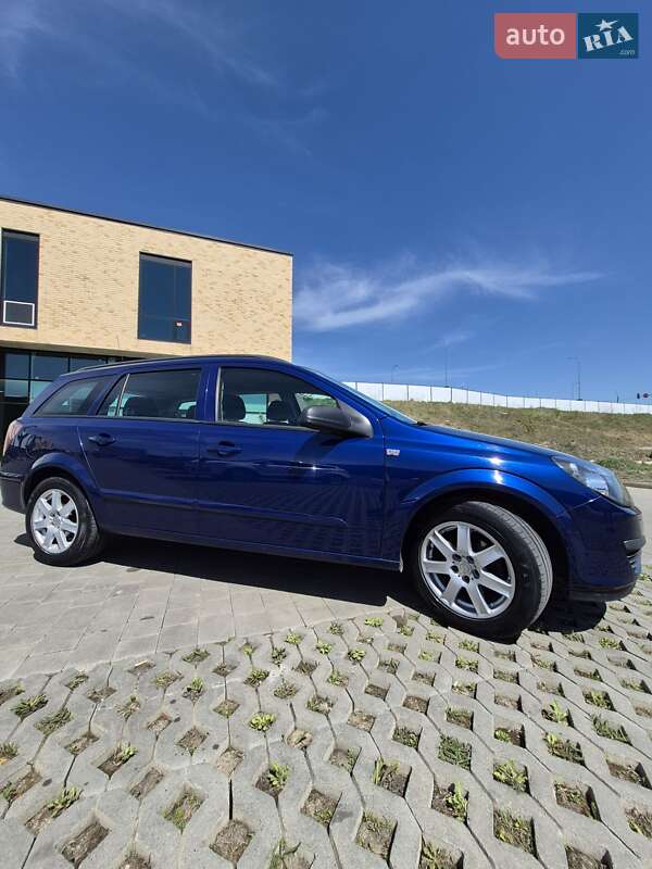 Универсал Opel Astra 2006 в Хмельницком