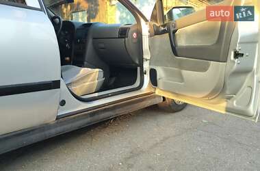 Хэтчбек Opel Astra 1998 в 