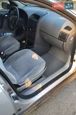 Хэтчбек Opel Astra 1998 в 