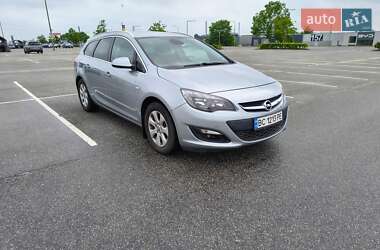 Универсал Opel Astra 2014 в Трускавце