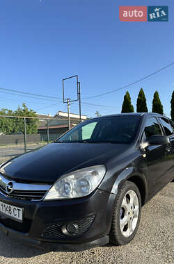 Хэтчбек Opel Astra 2007 в 