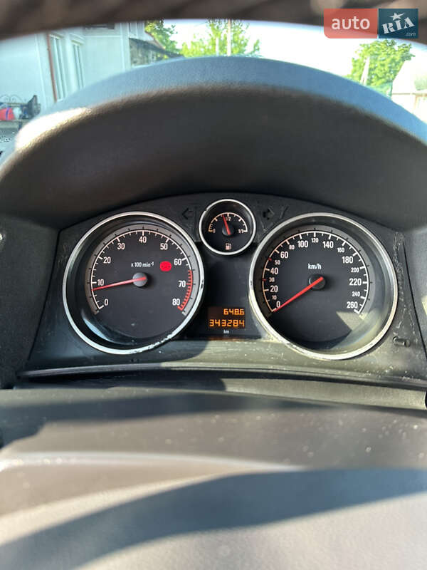 Хэтчбек Opel Astra 2007 в Черновцах