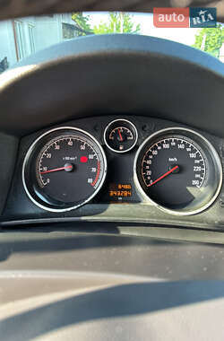 Хэтчбек Opel Astra 2007 в 