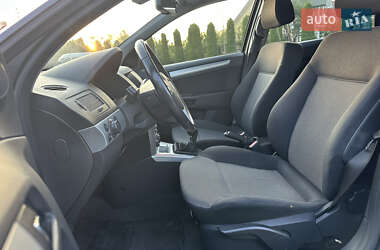 Универсал Opel Astra 2009 в 