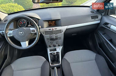 Универсал Opel Astra 2009 в 