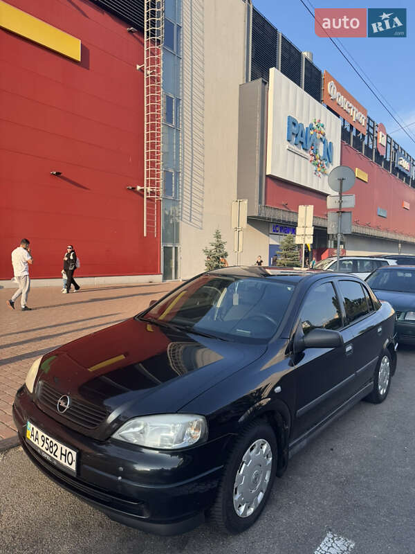Седан Opel Astra 2008 в Киеве фото 2 Седан Opel Astra 2008 в Киеве