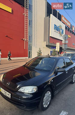 Седан Opel Astra 2008 в 