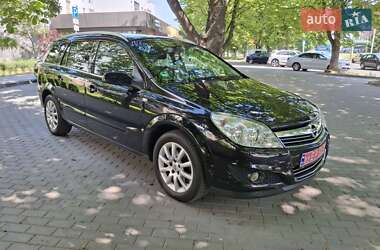 Універсал Opel Astra 2008 в Луцьку