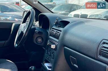 Универсал Opel Astra 2001 в 