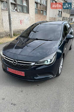 Універсал Opel Astra 2016 в Дніпрі