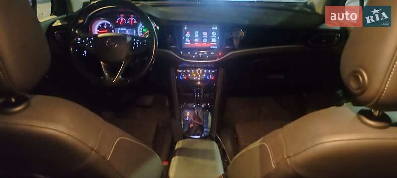 Универсал Opel Astra 2017 в Львове