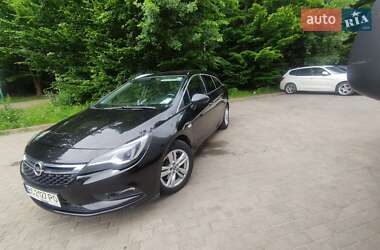 Универсал Opel Astra 2017 в Львове