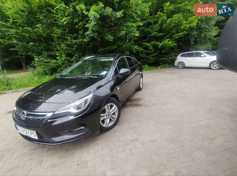 Универсал Opel Astra 2017 в Львове