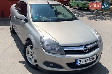 Кабриолет Opel Astra 2006 в Полтаве