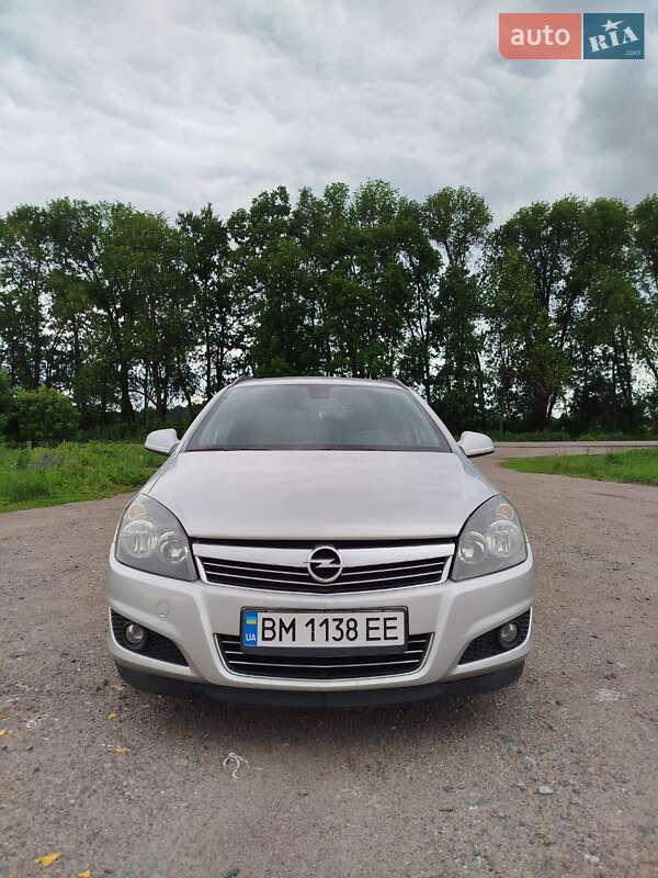 Универсал Opel Astra 2010 в Недригайлове фото 2 Универсал Opel Astra 2010 в Недригайлове