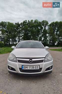 Универсал Opel Astra 2010 в 