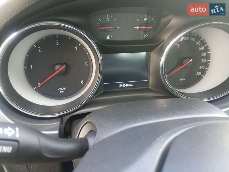 Универсал Opel Astra 2017 в Львове фото 10 Универсал Opel Astra 2017 в Львове