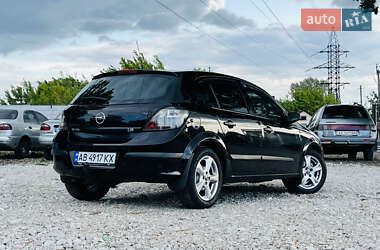 Хэтчбек Opel Astra 2006 в 