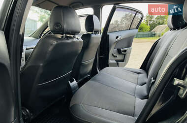 Хэтчбек Opel Astra 2006 в 