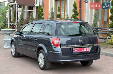 Універсал Opel Astra 2009 в 